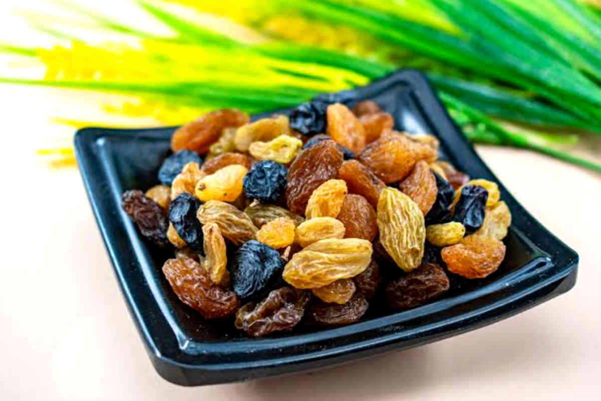 Health Benefits of Raisins